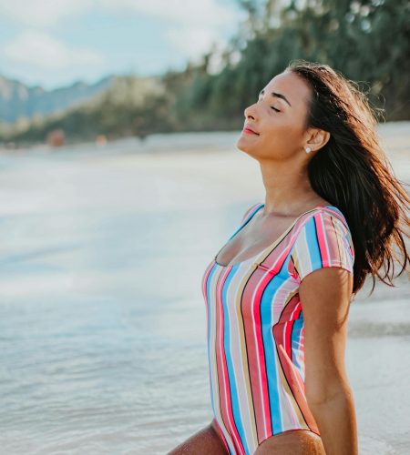Va bene truccarsi per andare in spiaggia? I consigli degli esperti